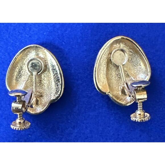 VTG NAPIER Gold Tone RED ENAMEL Screw back Clip On Earrings EUC Classic - Picture 7 of 8